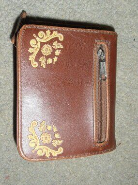Share Womens Brown Wallet~Floral Imprint
